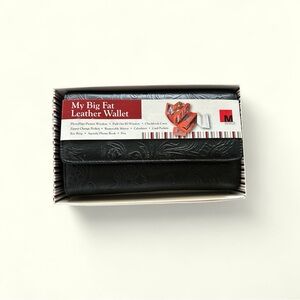 MUNDI /Leather/Clutch Big Fat Wallet / Full Zip / Tooled BLACK / New in box